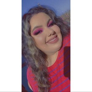 Meet your Posher, Vanessa